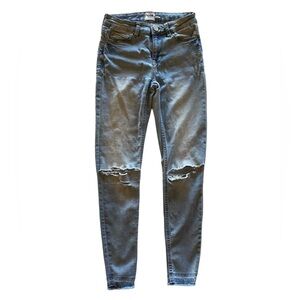 Levi 157 Denim Distressed Stretch Skinny Blue Jeans. Size XS. Good Condition!